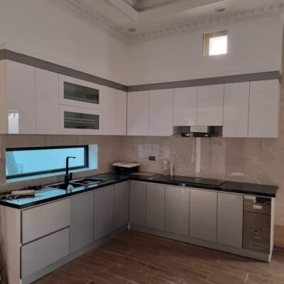 Tủ bếp gỗ MDF chống ẩm cánh phủ Laminate